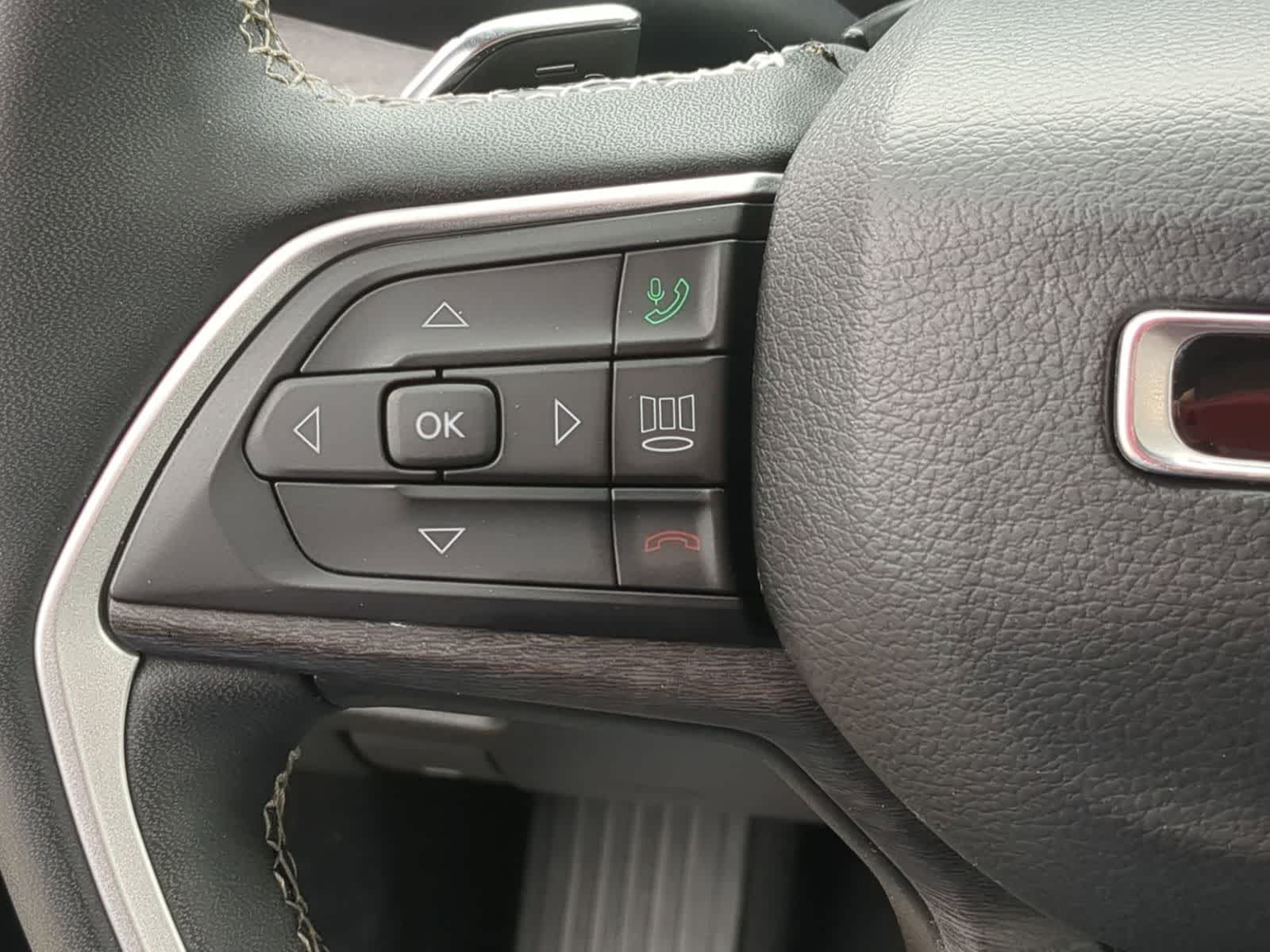 Thumbnail: 2023 Jeep Grand Cherokee - 23