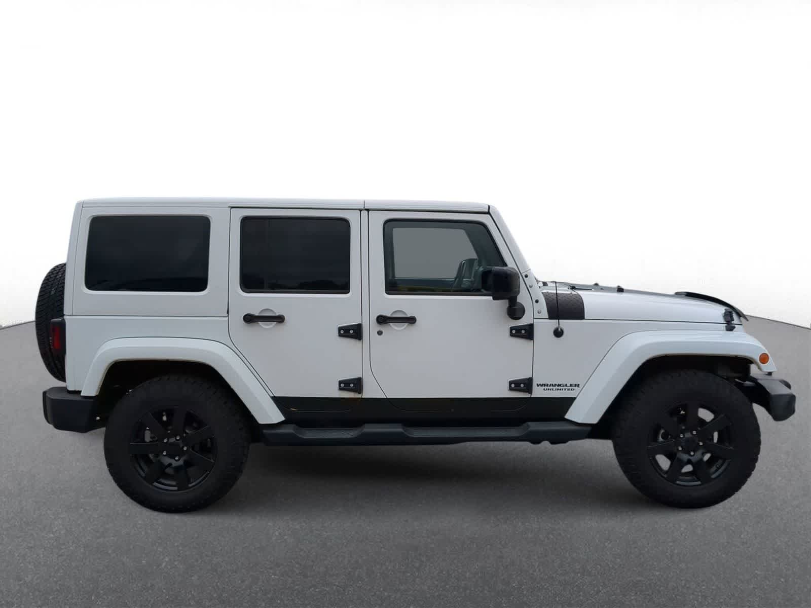 Thumbnail: 2014 Jeep Wrangler - 9