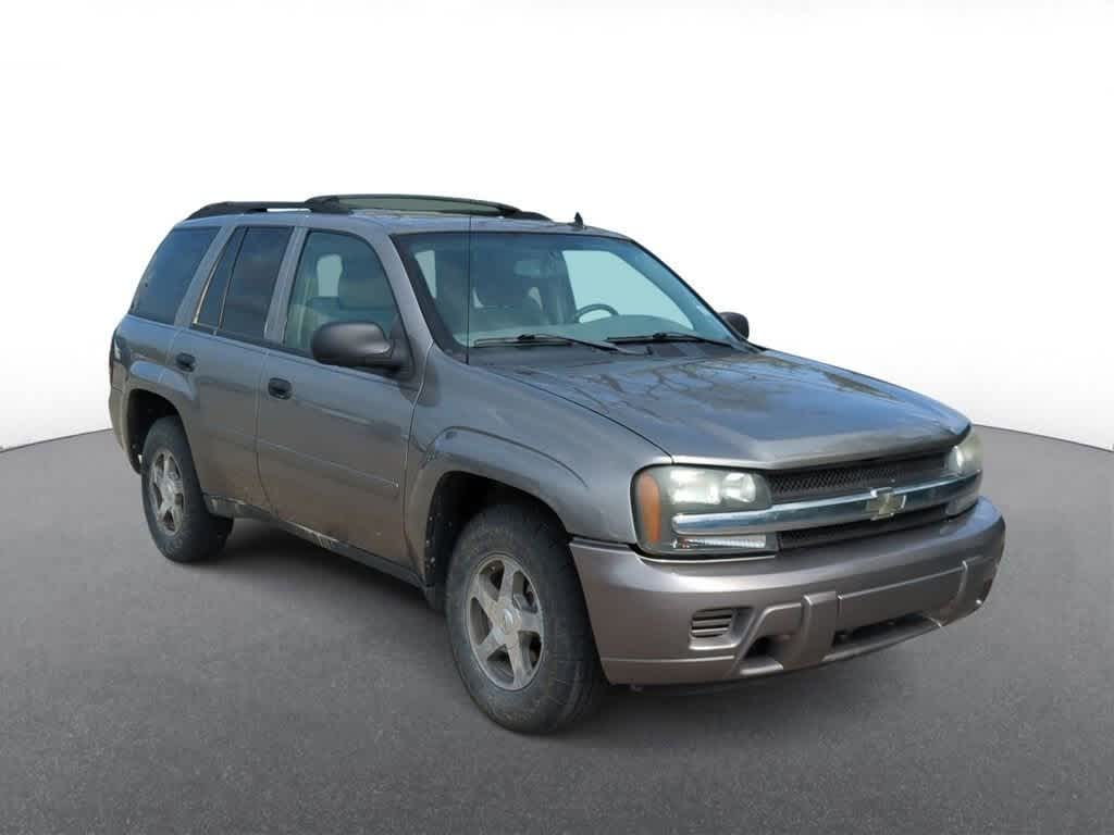 Used 2006 Chevrolet TrailBlazer LS with VIN 1GNDT13S462278206 for sale in Troy, MI