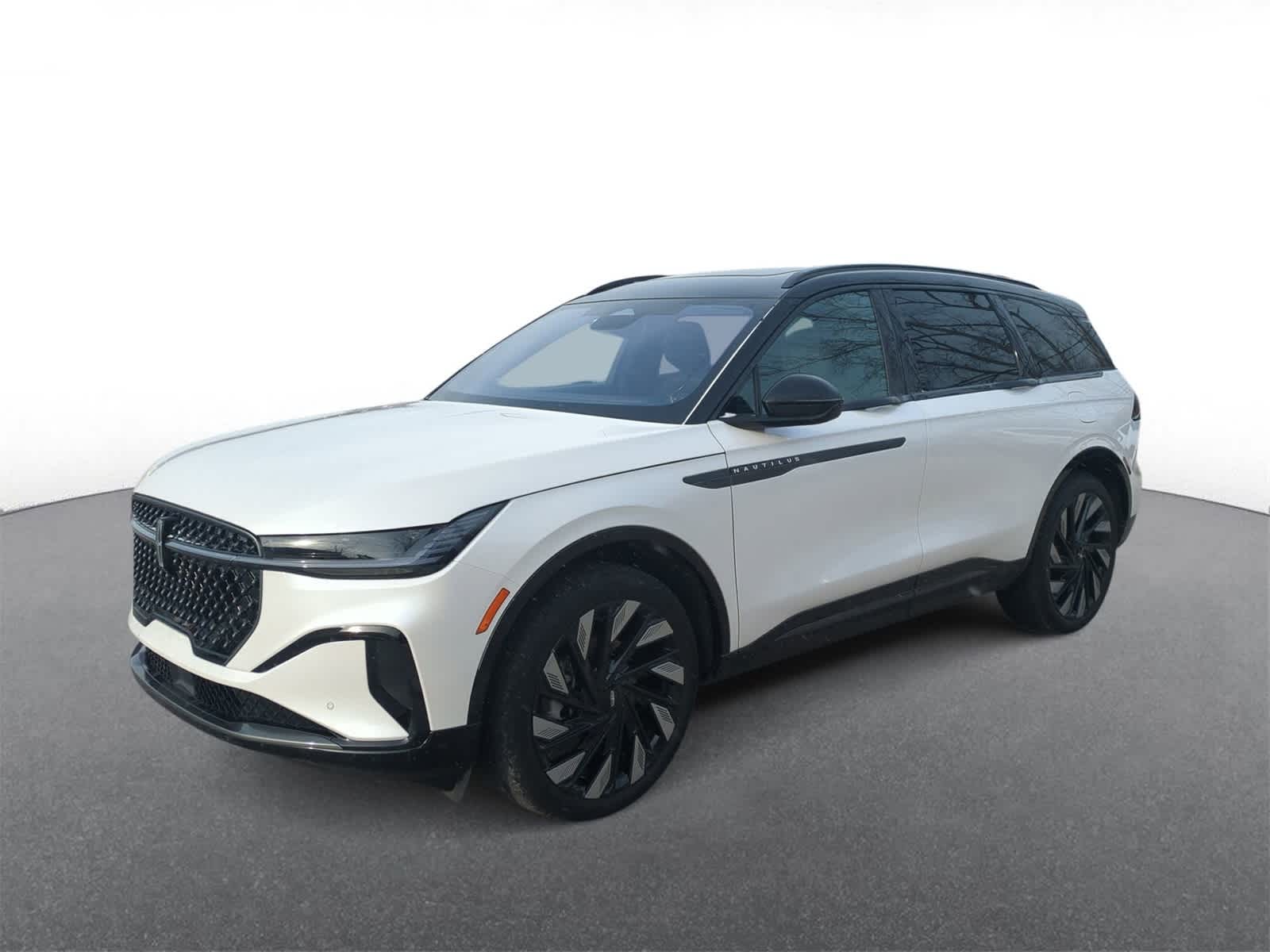 Thumbnail: 2025 Lincoln Nautilus - 4