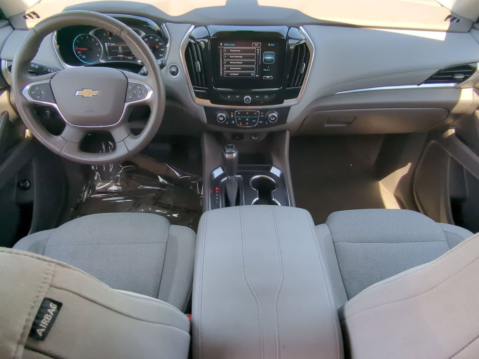 Thumbnail: 2018 Chevrolet Traverse - 16