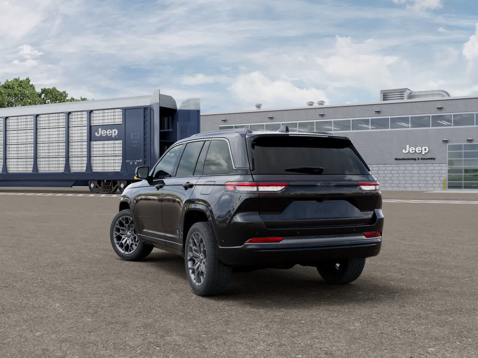Thumbnail: 2026 Jeep Grand Cherokee - 3