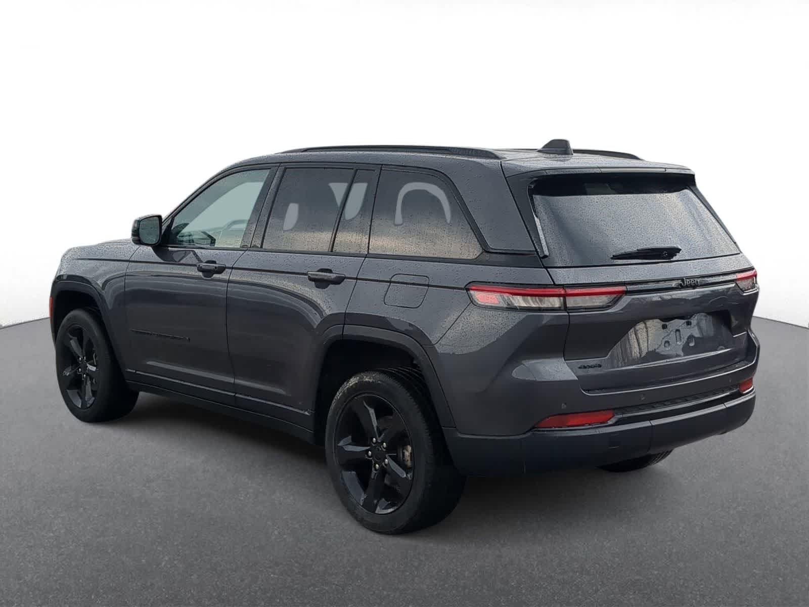 Thumbnail: 2022 Jeep Grand Cherokee - 6