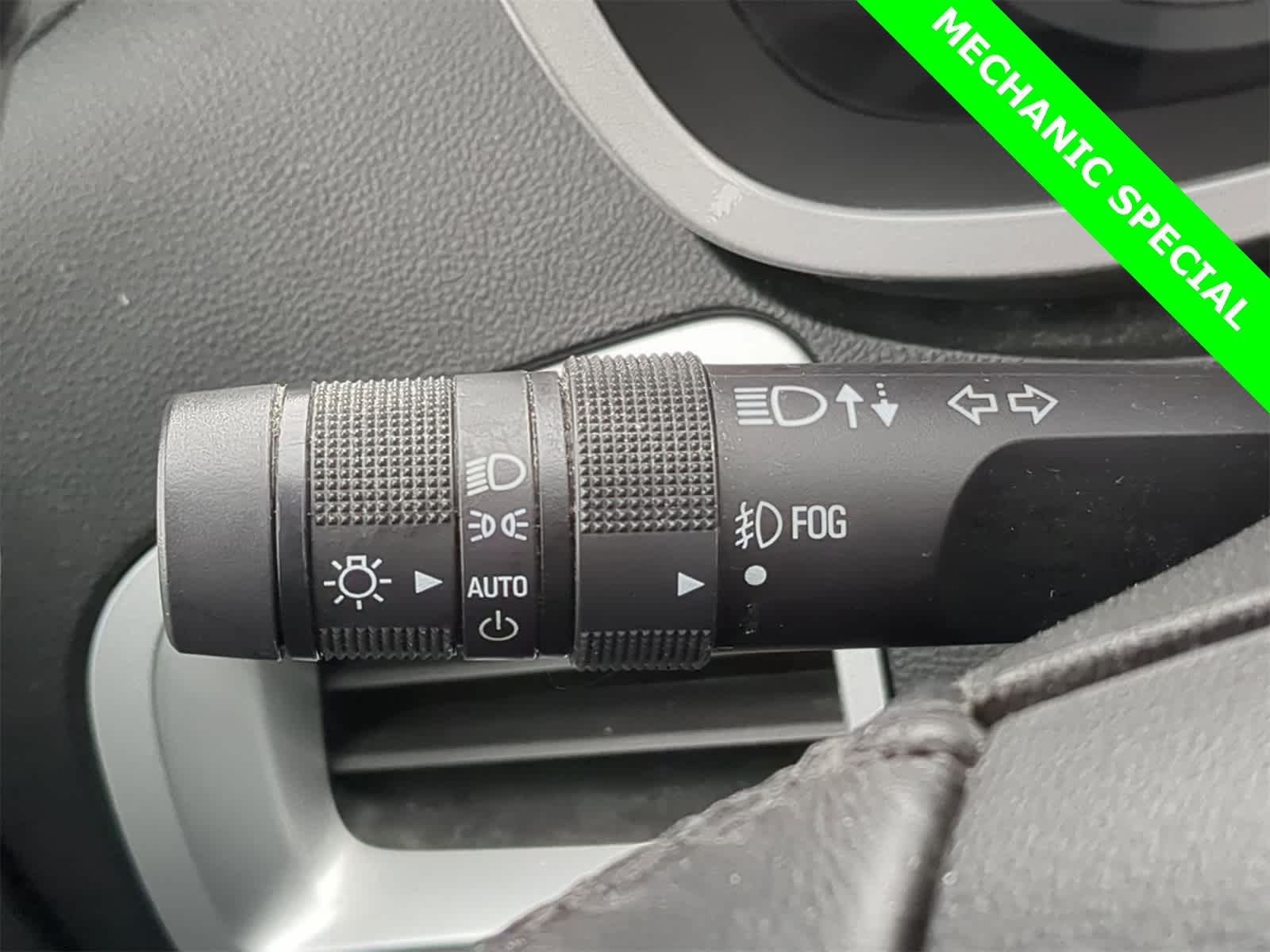 Thumbnail: 2013 Chevrolet Equinox - 33