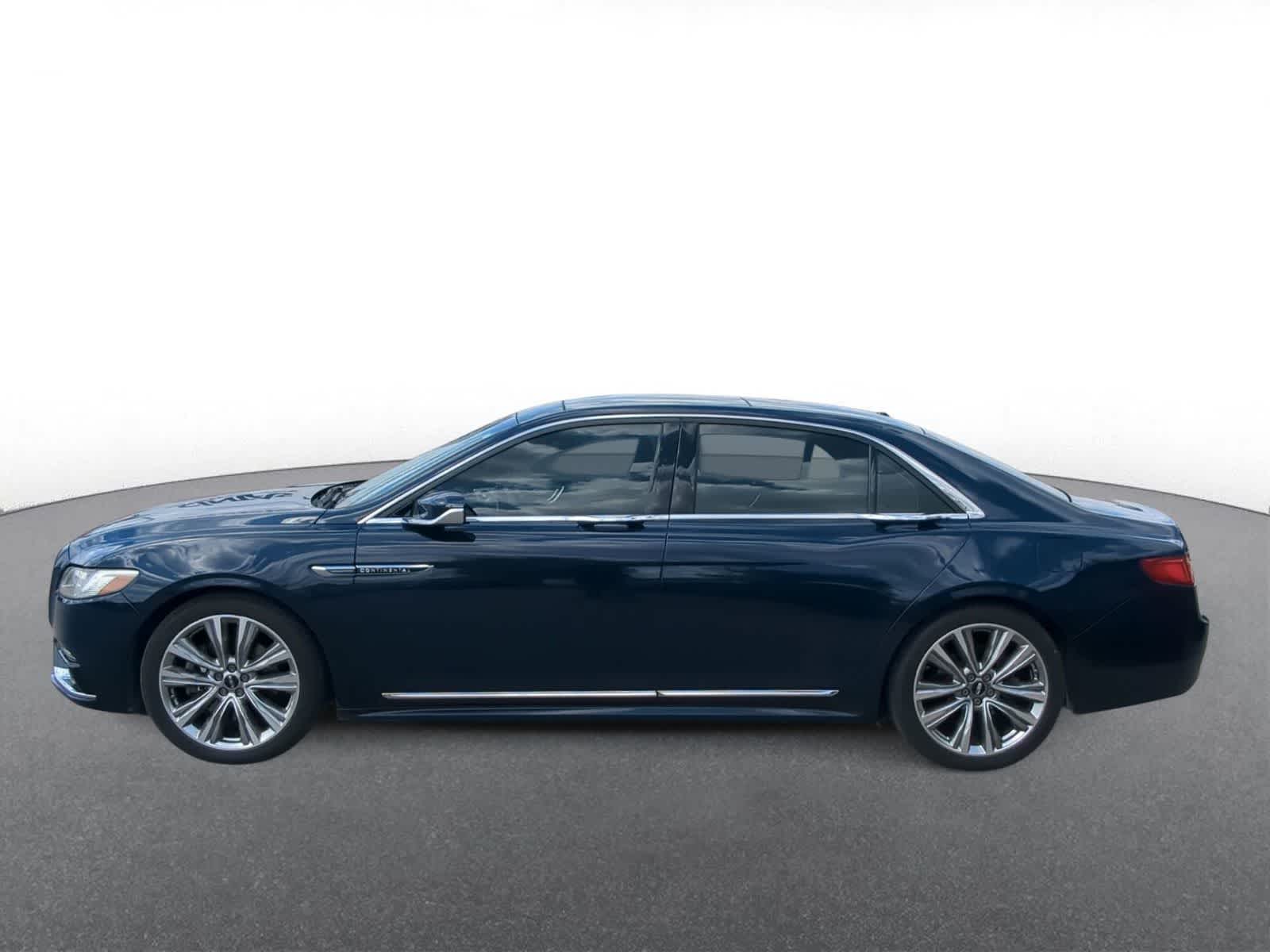 Thumbnail: 2017 Lincoln Continental - 5