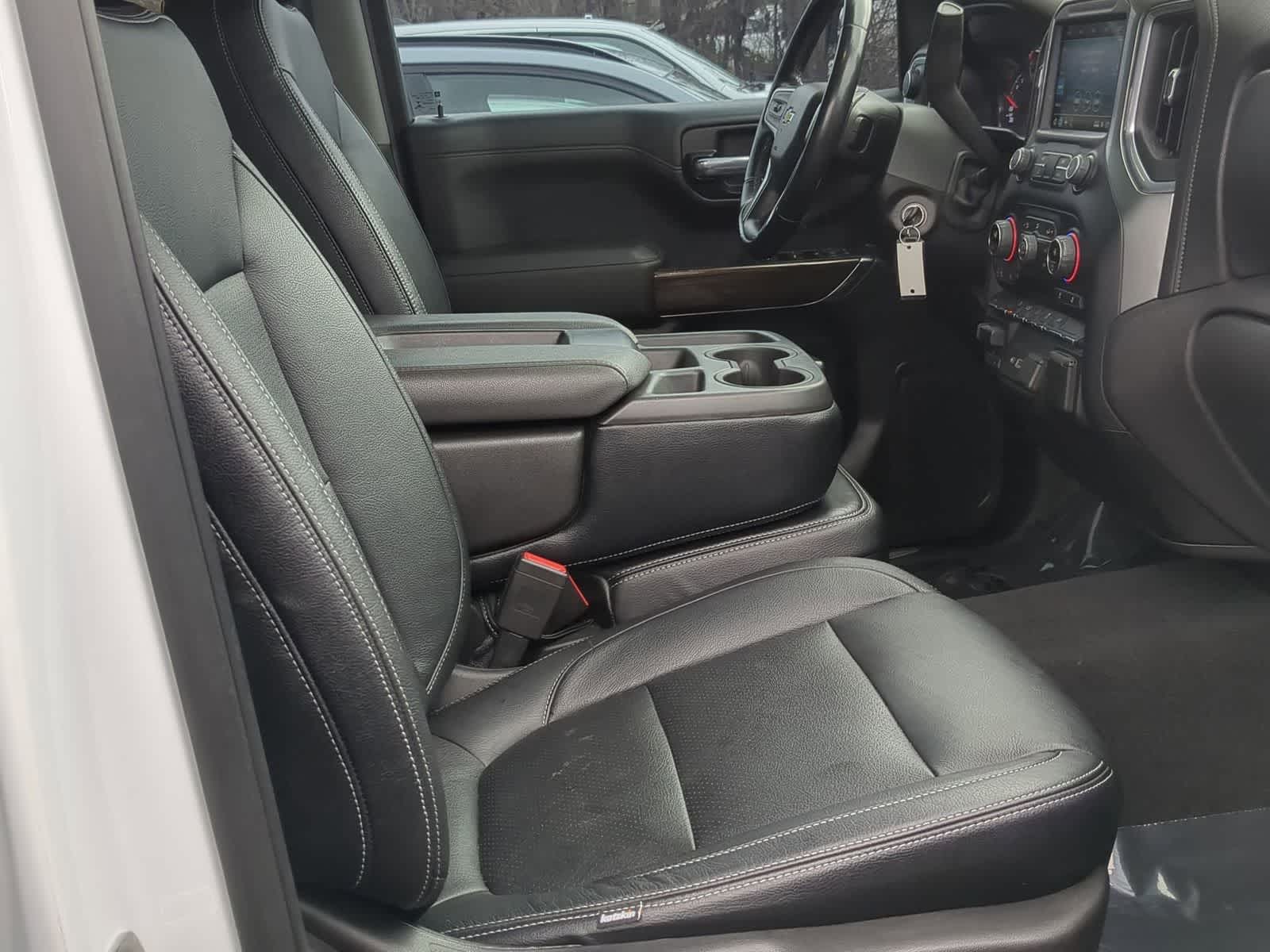 Thumbnail: 2021 Chevrolet Silverado 1500 - 21