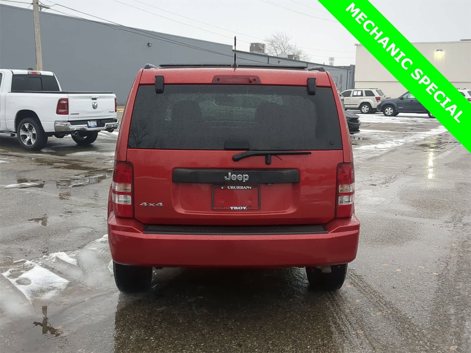 Thumbnail: 2010 Jeep Liberty - 13