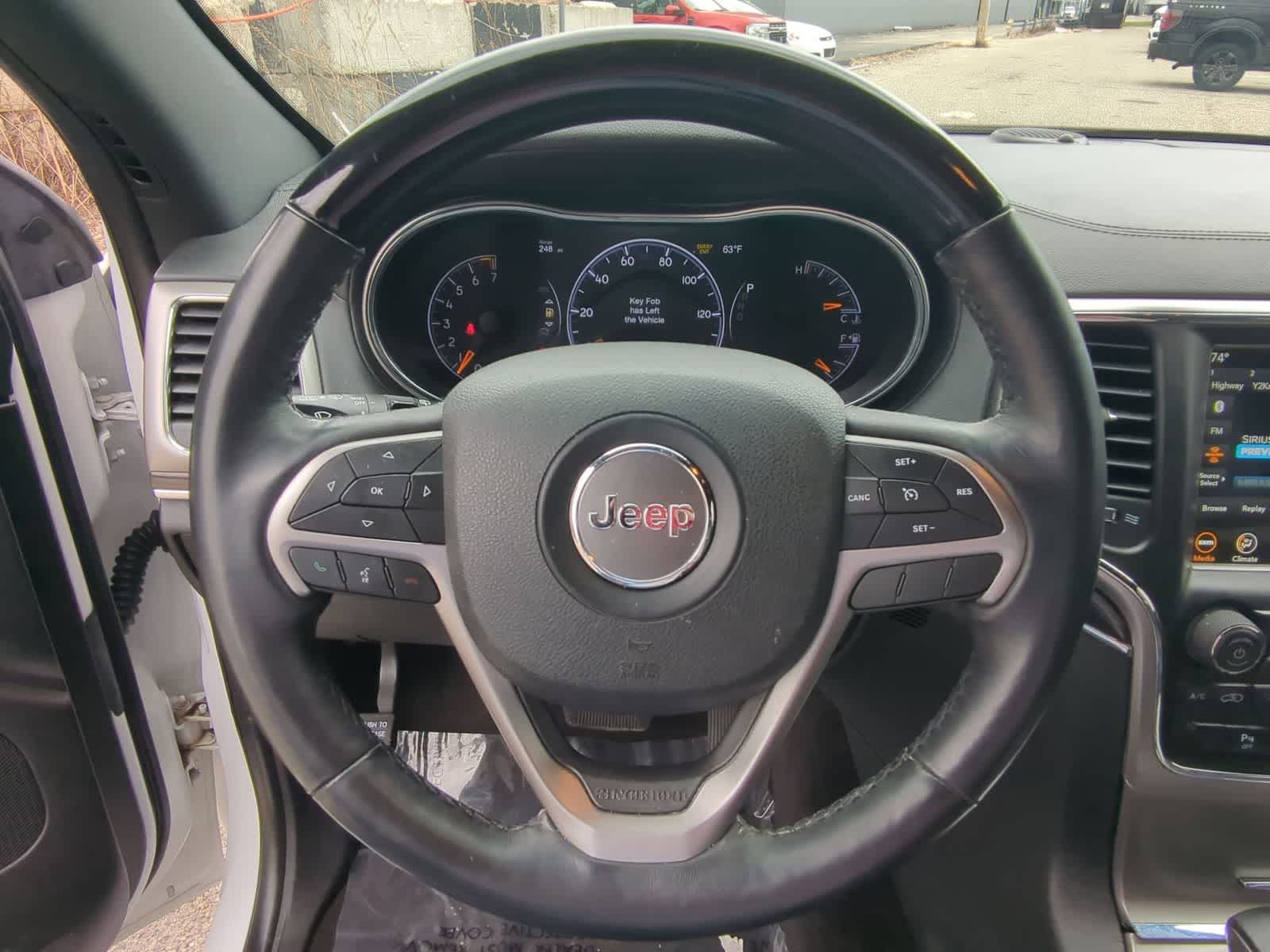 Thumbnail: 2018 Jeep Grand Cherokee - 22