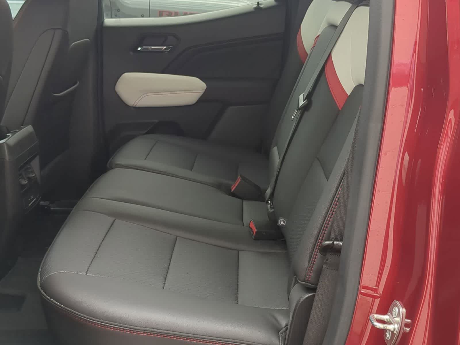 Thumbnail: 2023 GMC Canyon - 19