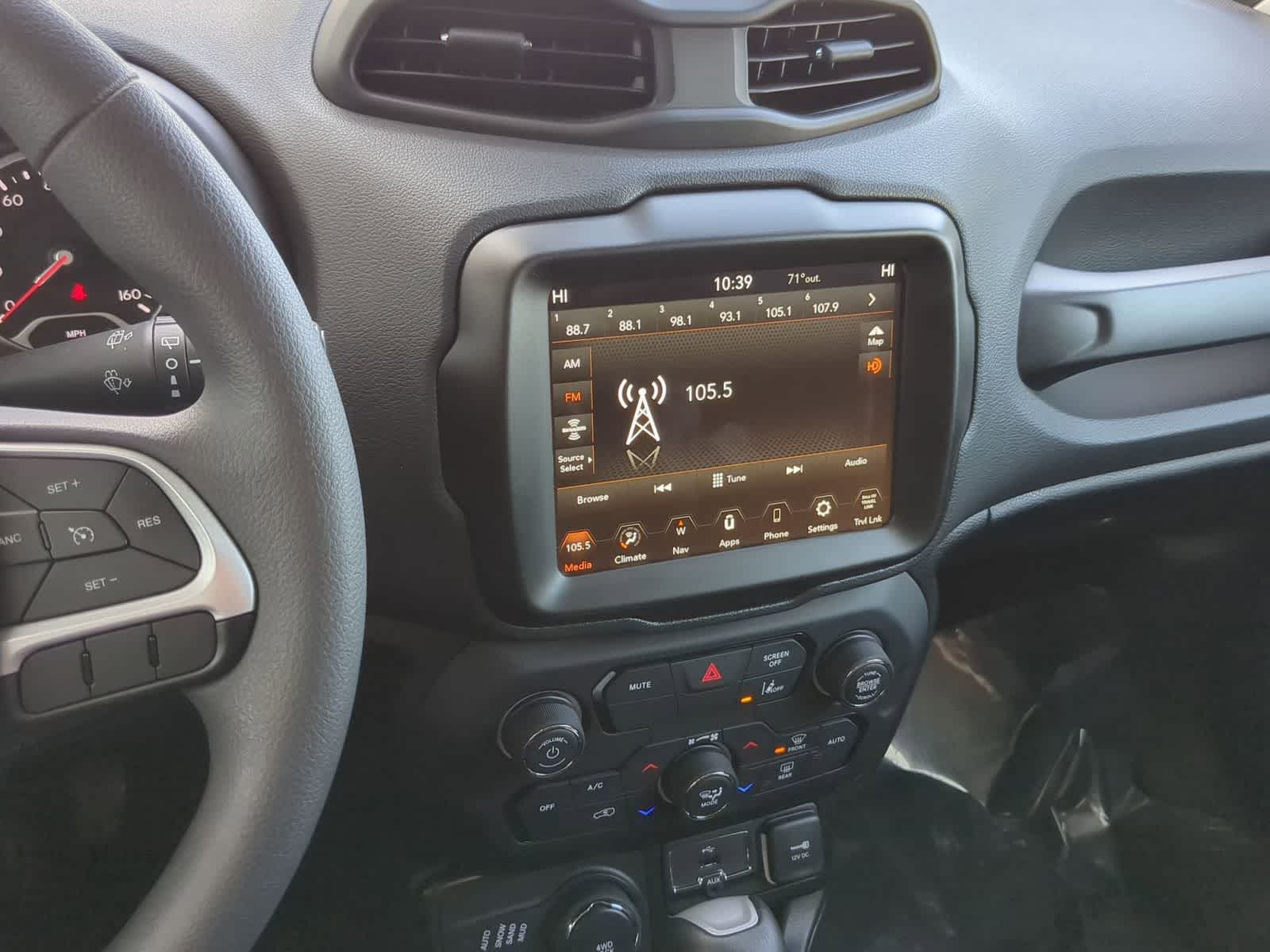 Thumbnail: 2023 Jeep Renegade - 27