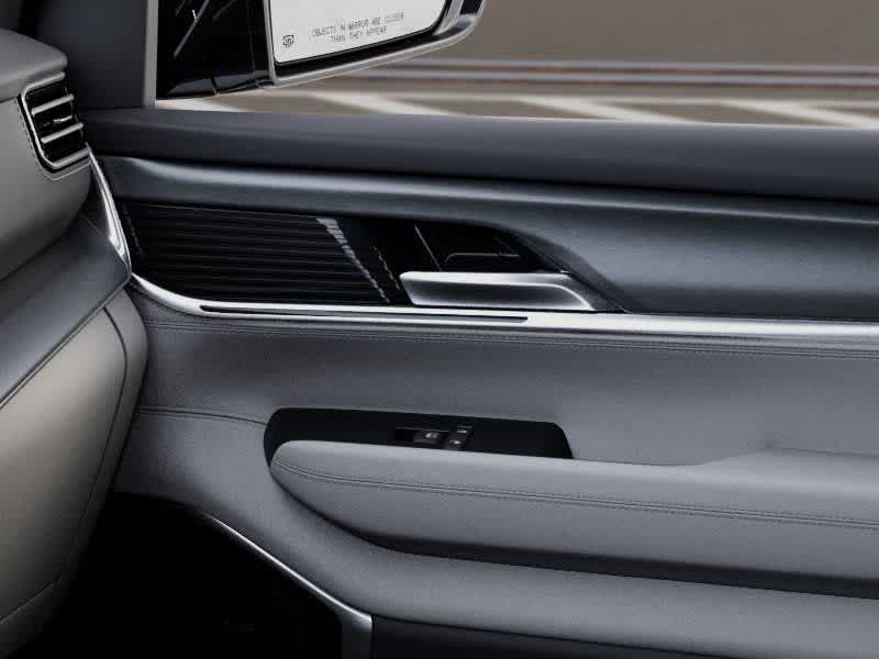 Thumbnail: 2026 Jeep Grand Wagoneer - 25