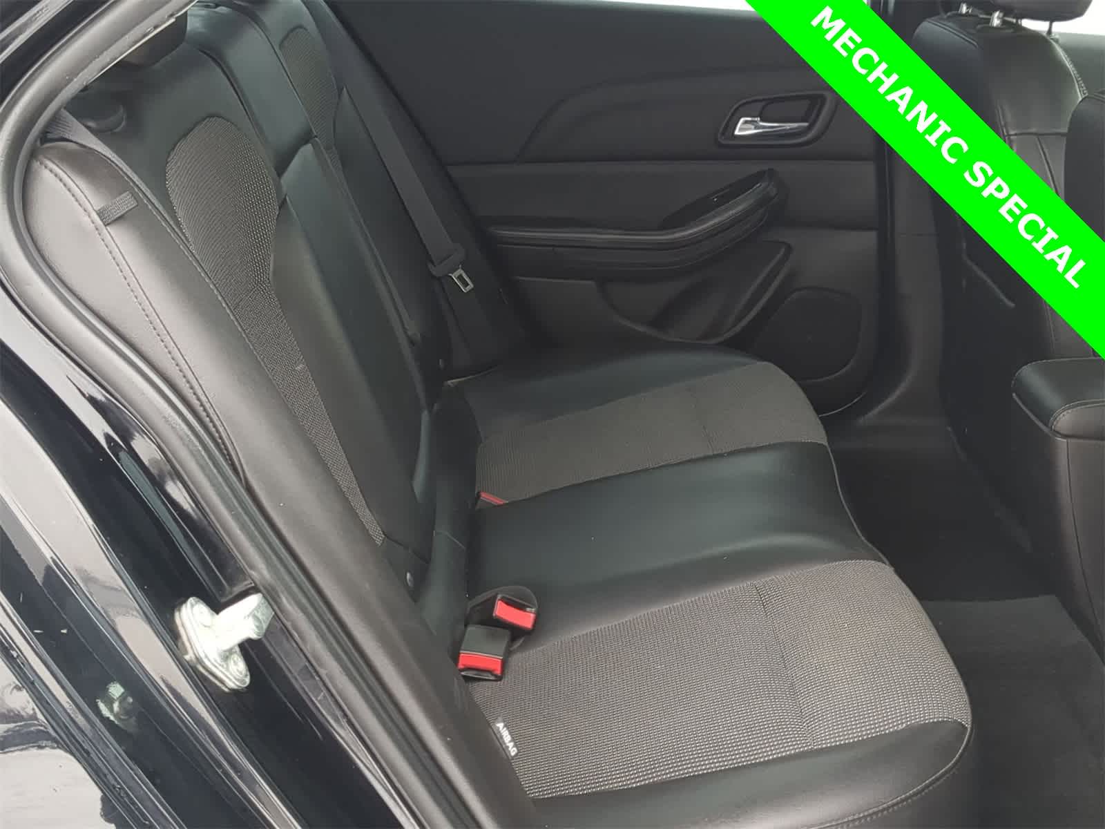 Thumbnail: 2016 Chevrolet Malibu - 27