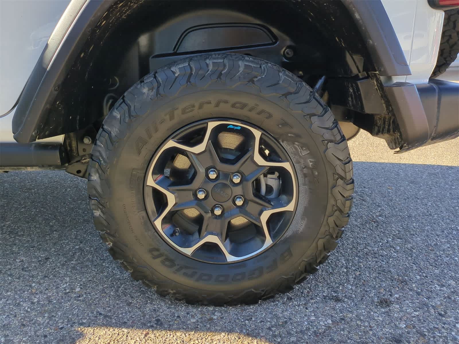 Thumbnail: 2022 Jeep Wrangler - 13