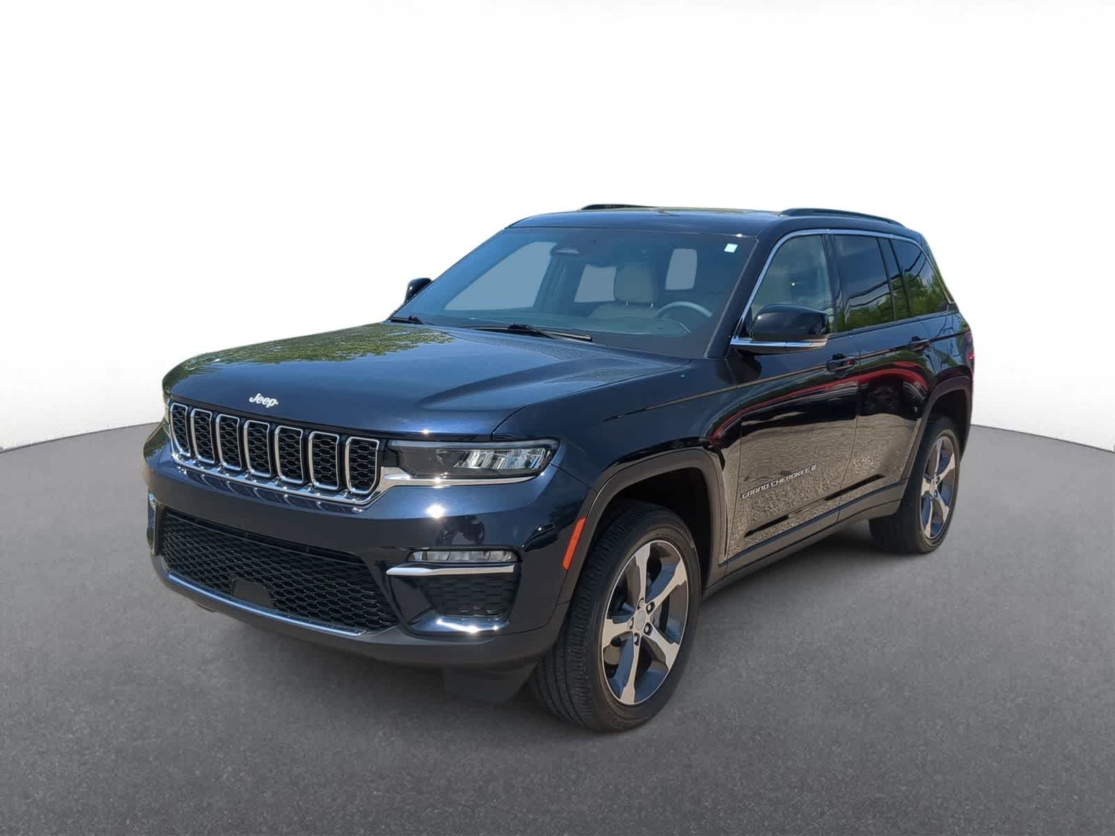 Thumbnail: 2024 Jeep Grand Cherokee - 4