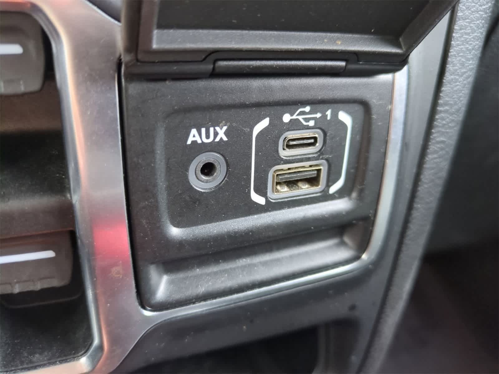 Thumbnail: 2021 Jeep Wrangler - 30