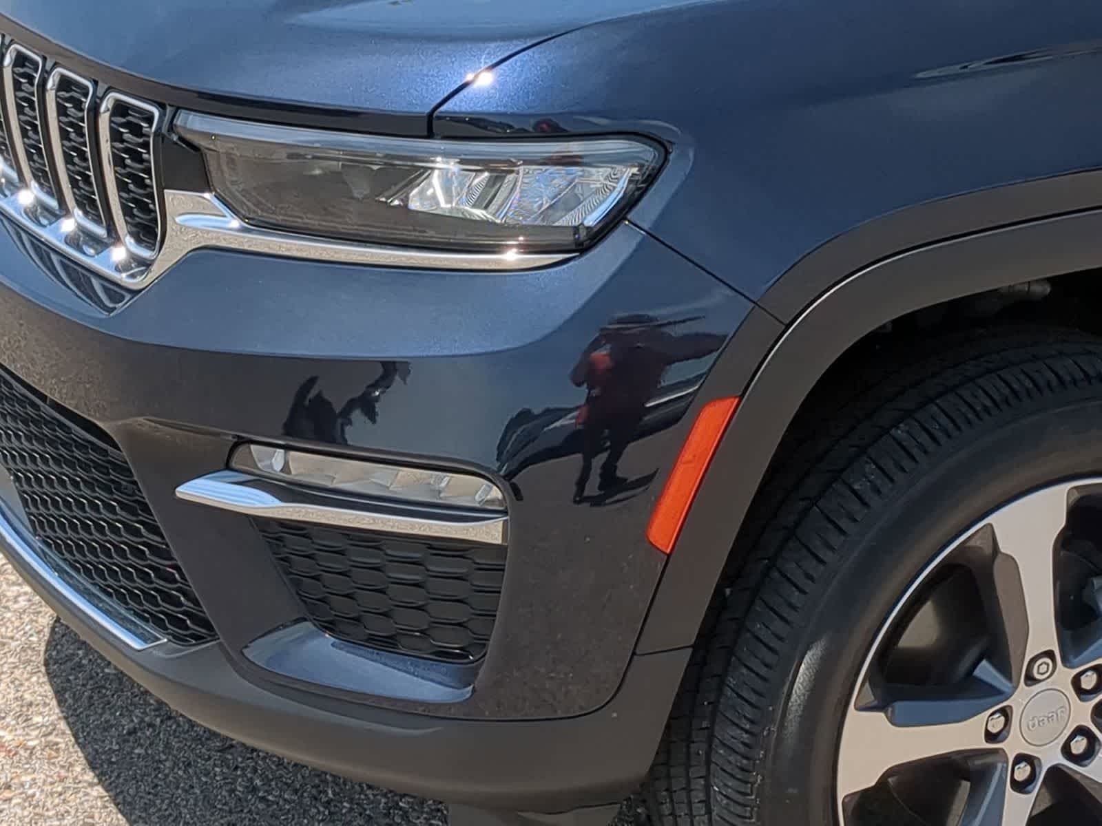 Thumbnail: 2024 Jeep Grand Cherokee - 11