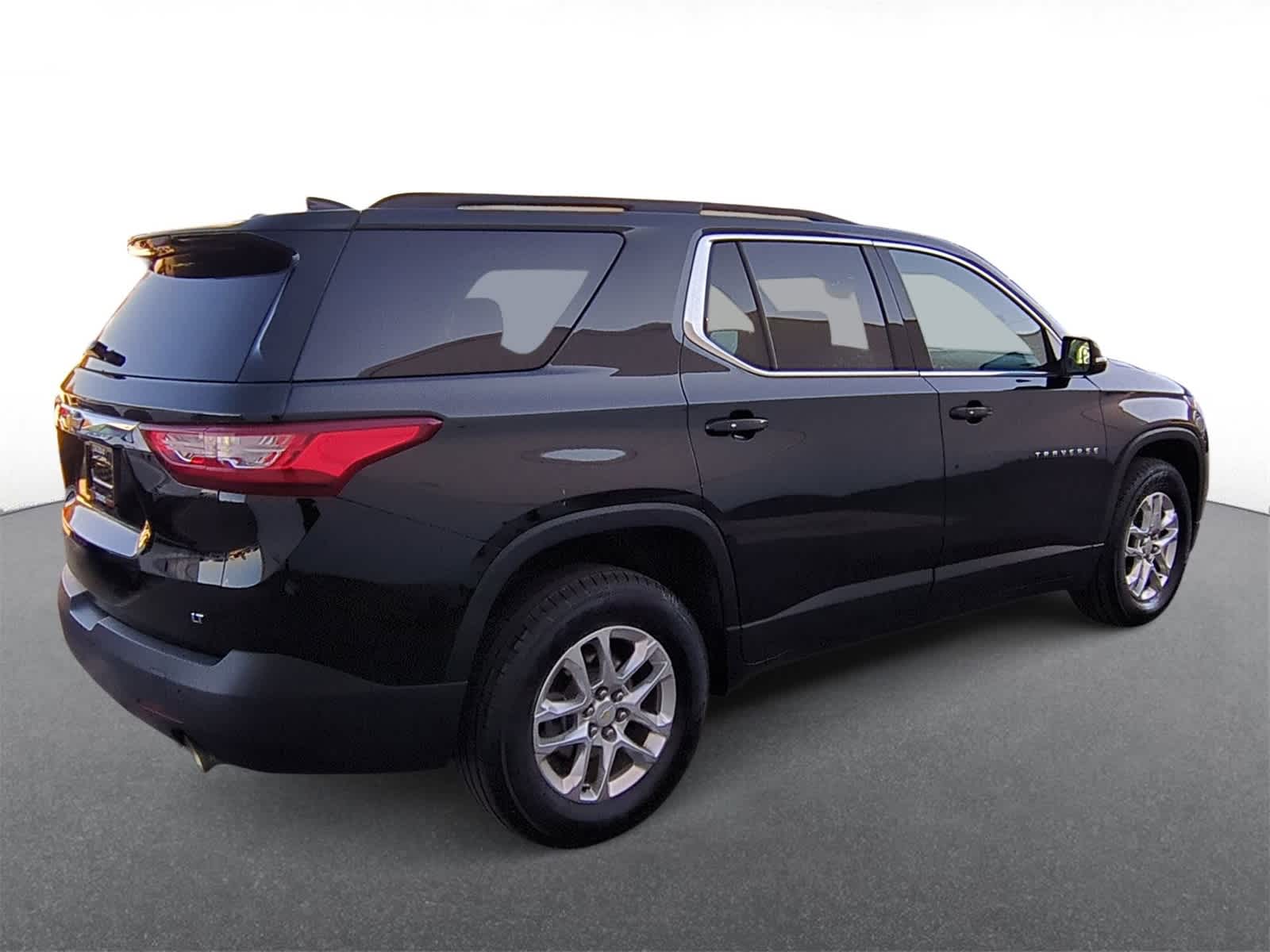 Thumbnail: 2020 Chevrolet Traverse - 8