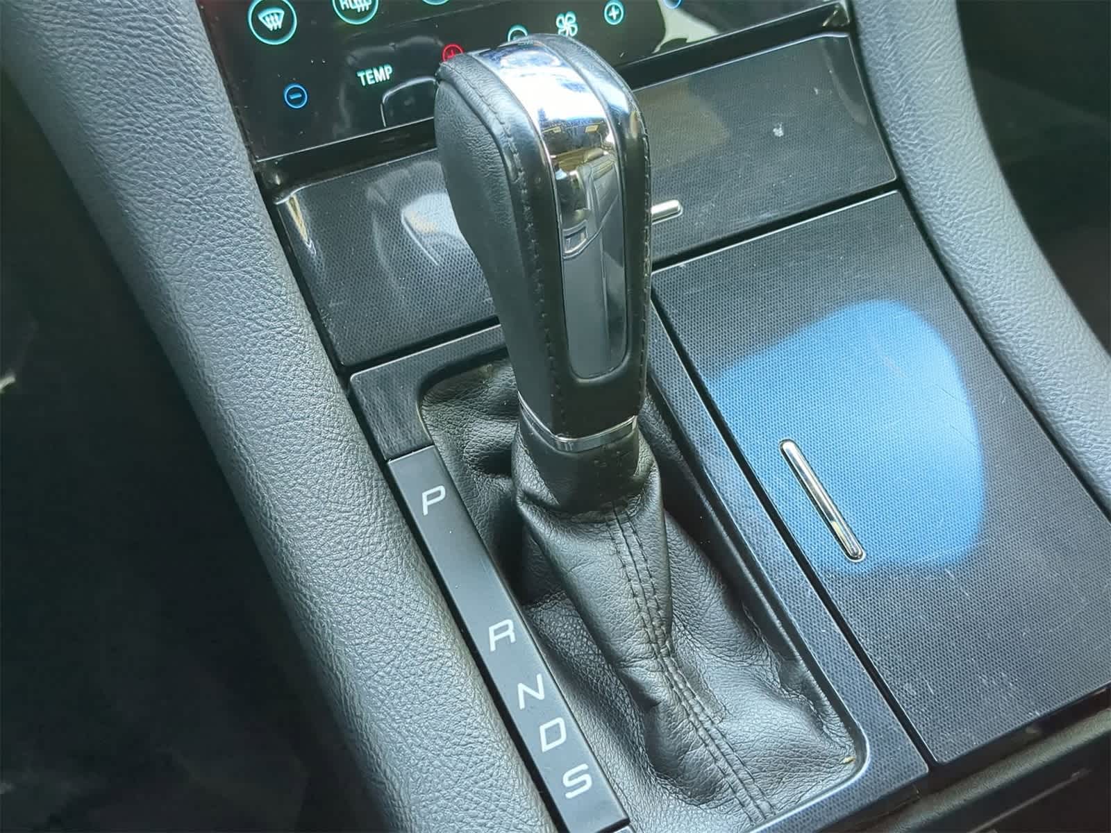 Thumbnail: 2016 Ford Taurus - 36