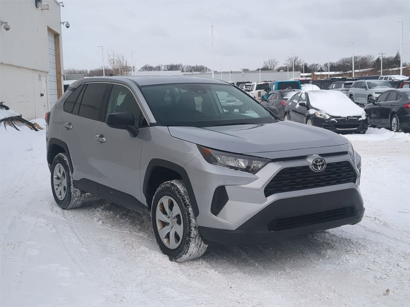 Thumbnail: 2022 Toyota RAV4 - 16
