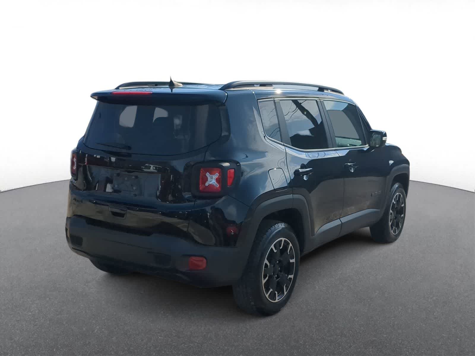 Thumbnail: 2023 Jeep Renegade - 8