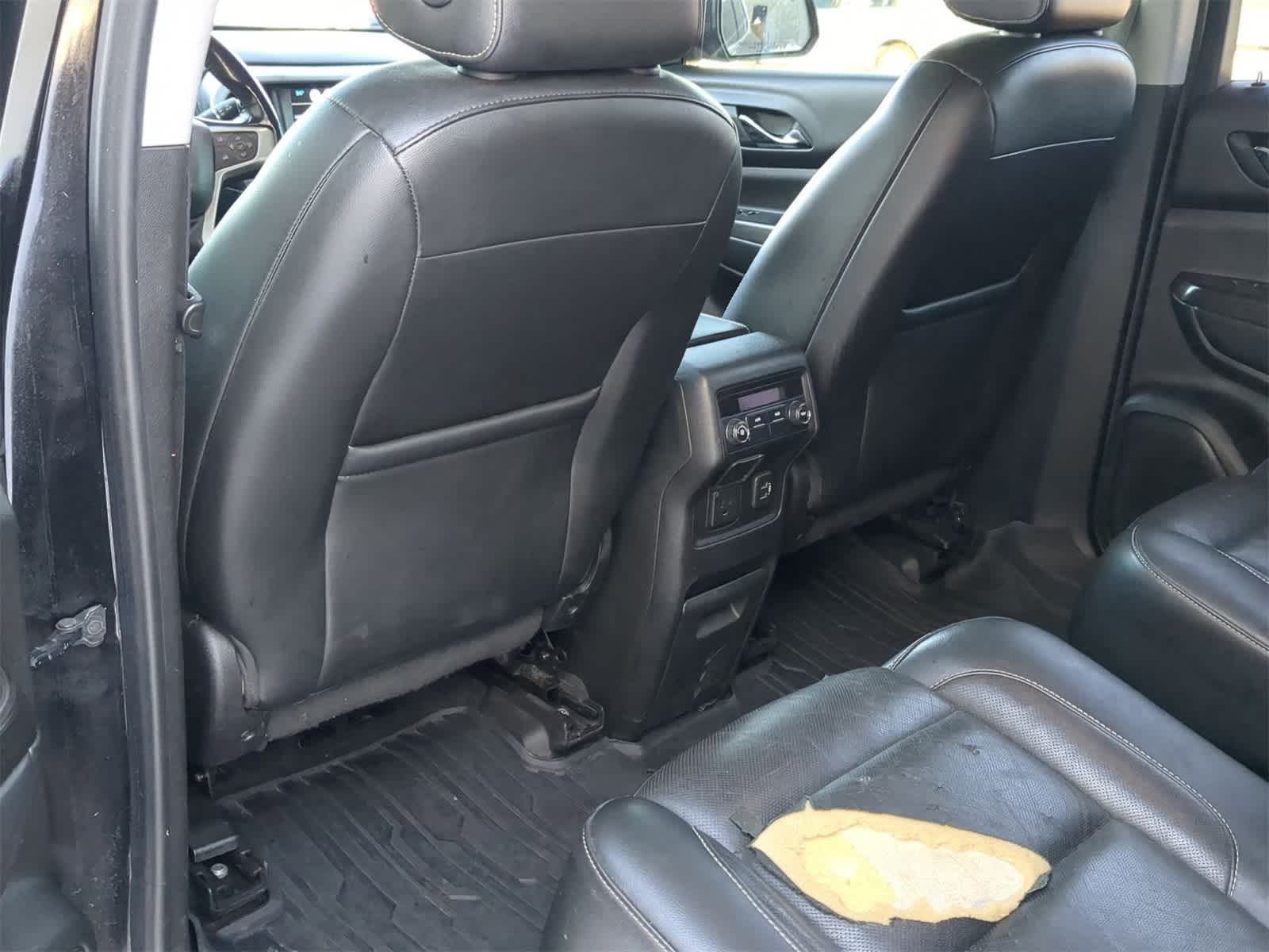 Thumbnail: 2018 GMC Acadia - 25