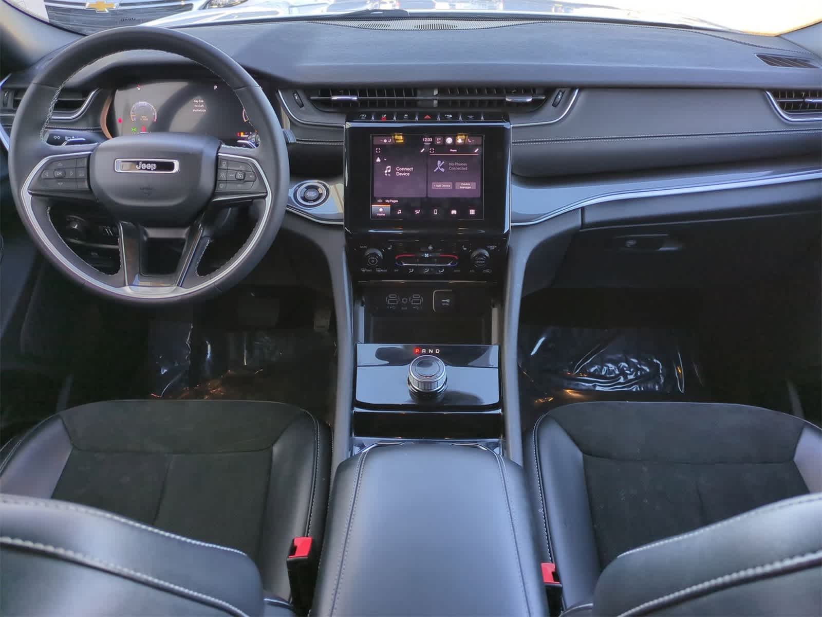 Thumbnail: 2023 Jeep Grand Cherokee L - 15