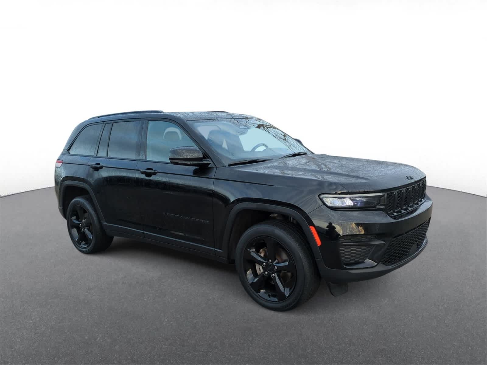 Thumbnail: 2023 Jeep Grand Cherokee - 2