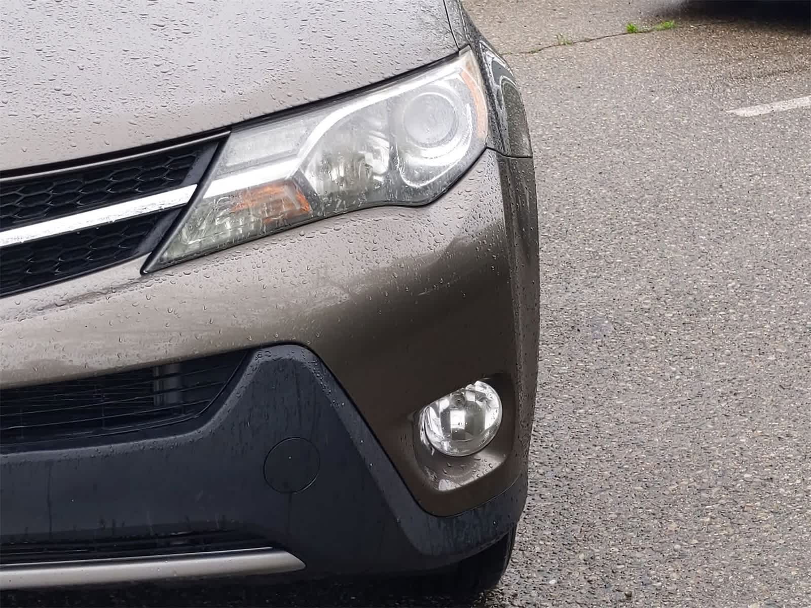 2013 Toyota RAV4 XLE 11