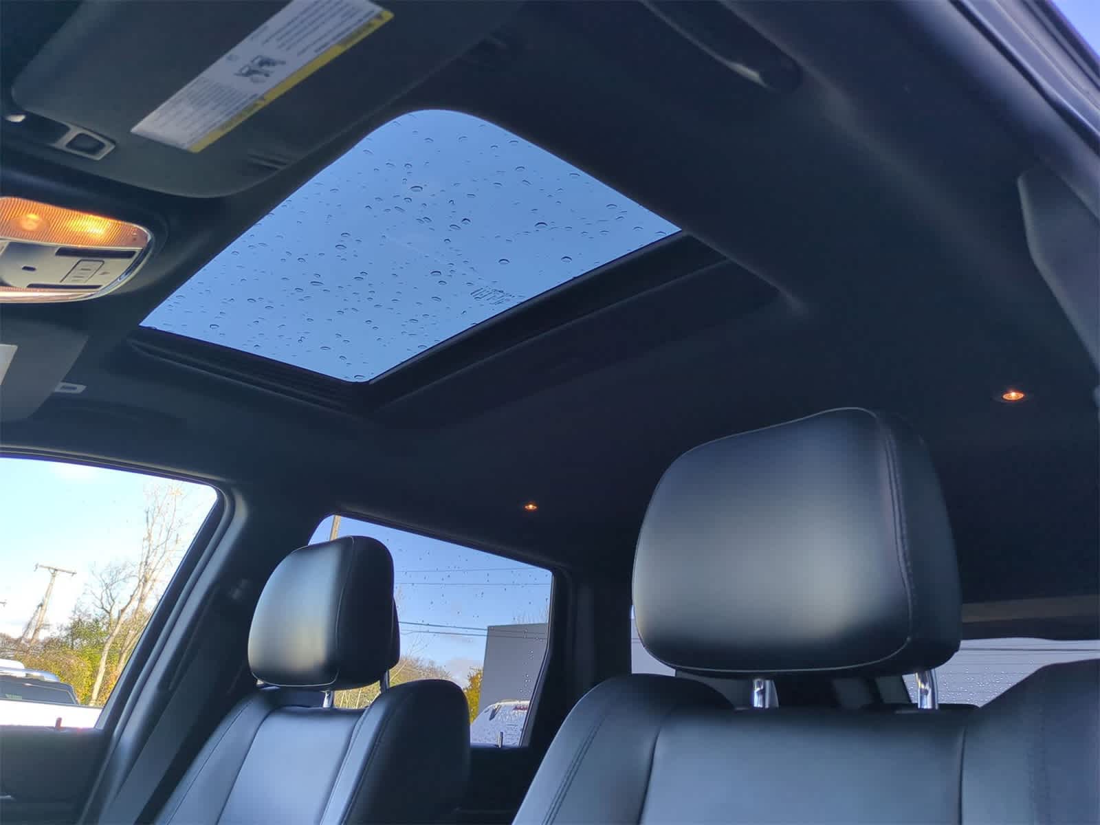 Thumbnail: 2018 Jeep Grand Cherokee - 19