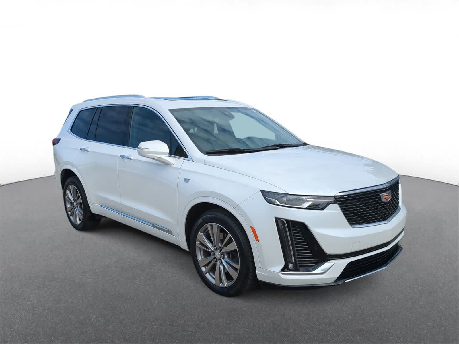 2024 Cadillac XT6 Premium Luxury photo 2