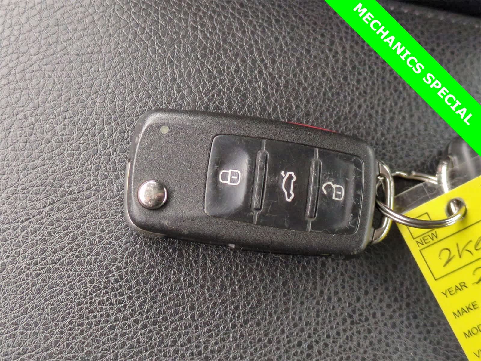 Thumbnail: 2011 Volkswagen Jetta - 32