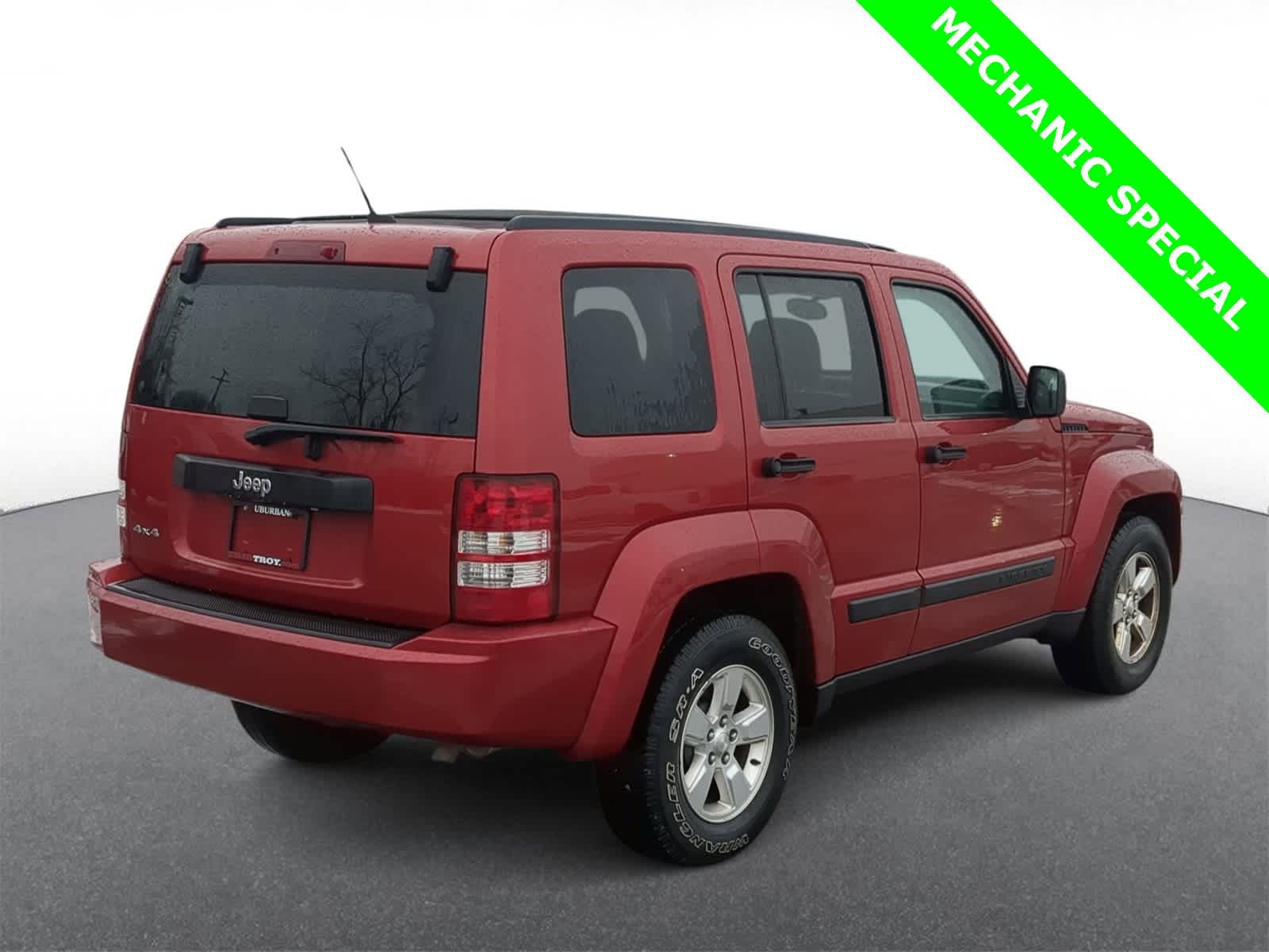Thumbnail: 2010 Jeep Liberty - 8