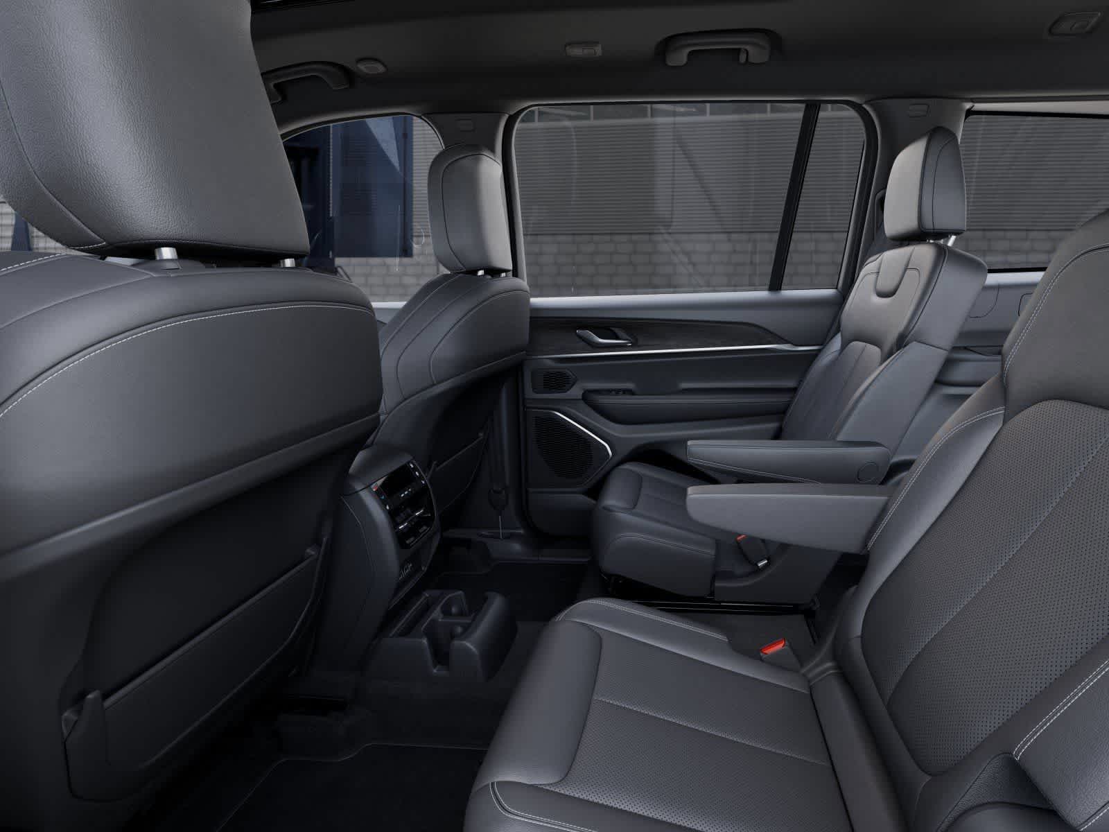Thumbnail: 2026 Jeep Grand Cherokee L - 23
