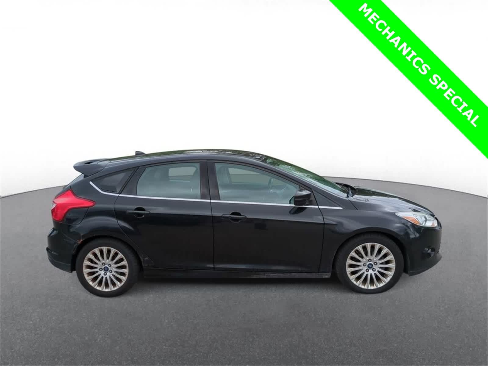 Thumbnail: 2012 Ford Focus - 9