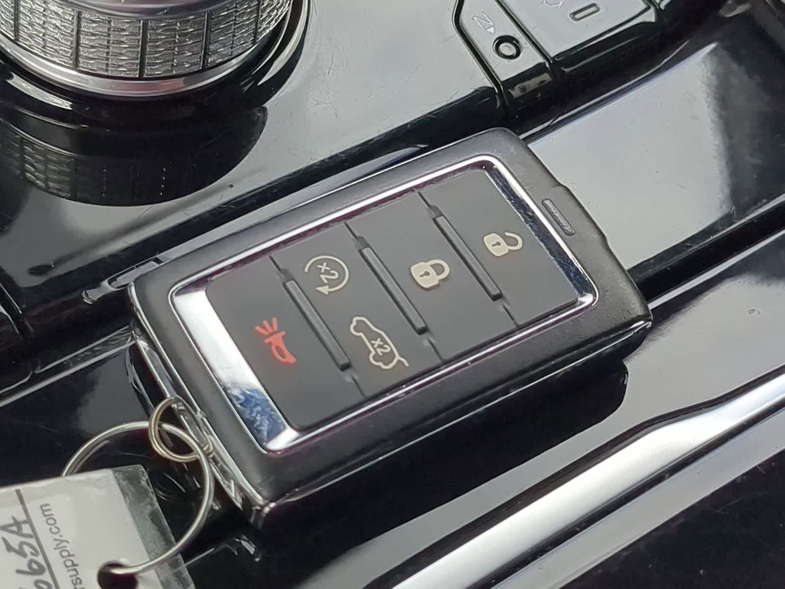 Thumbnail: 2022 Jeep Grand Cherokee - 35