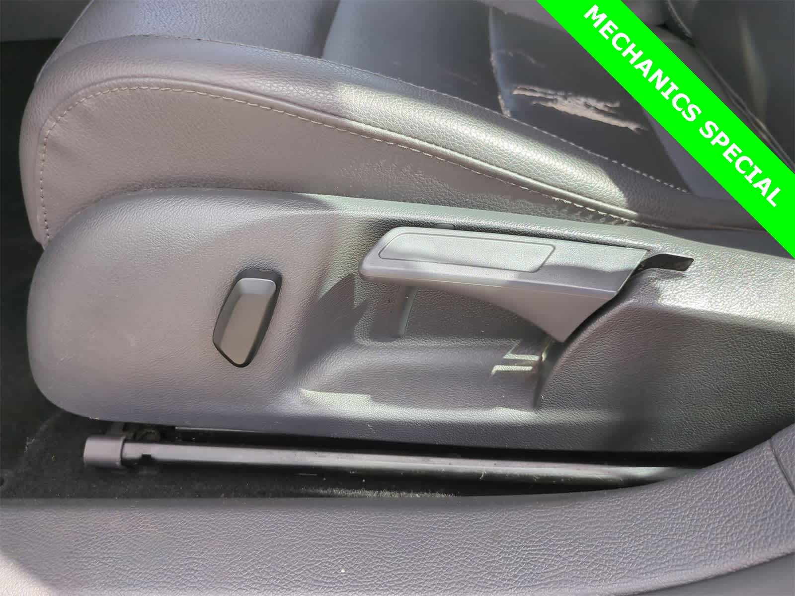 Thumbnail: 2008 Volkswagen Jetta - 17