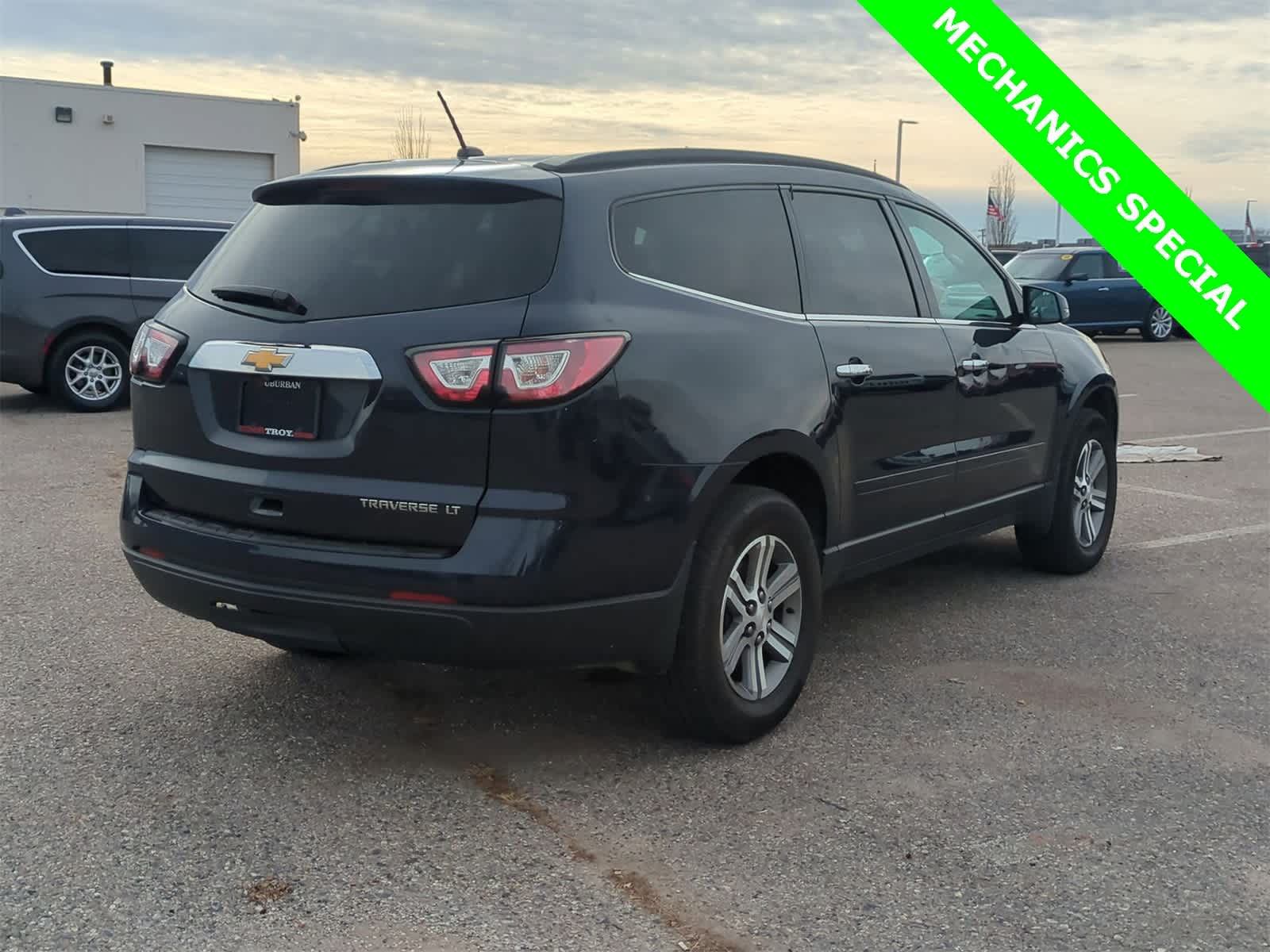 Thumbnail: 2015 Chevrolet Traverse - 14