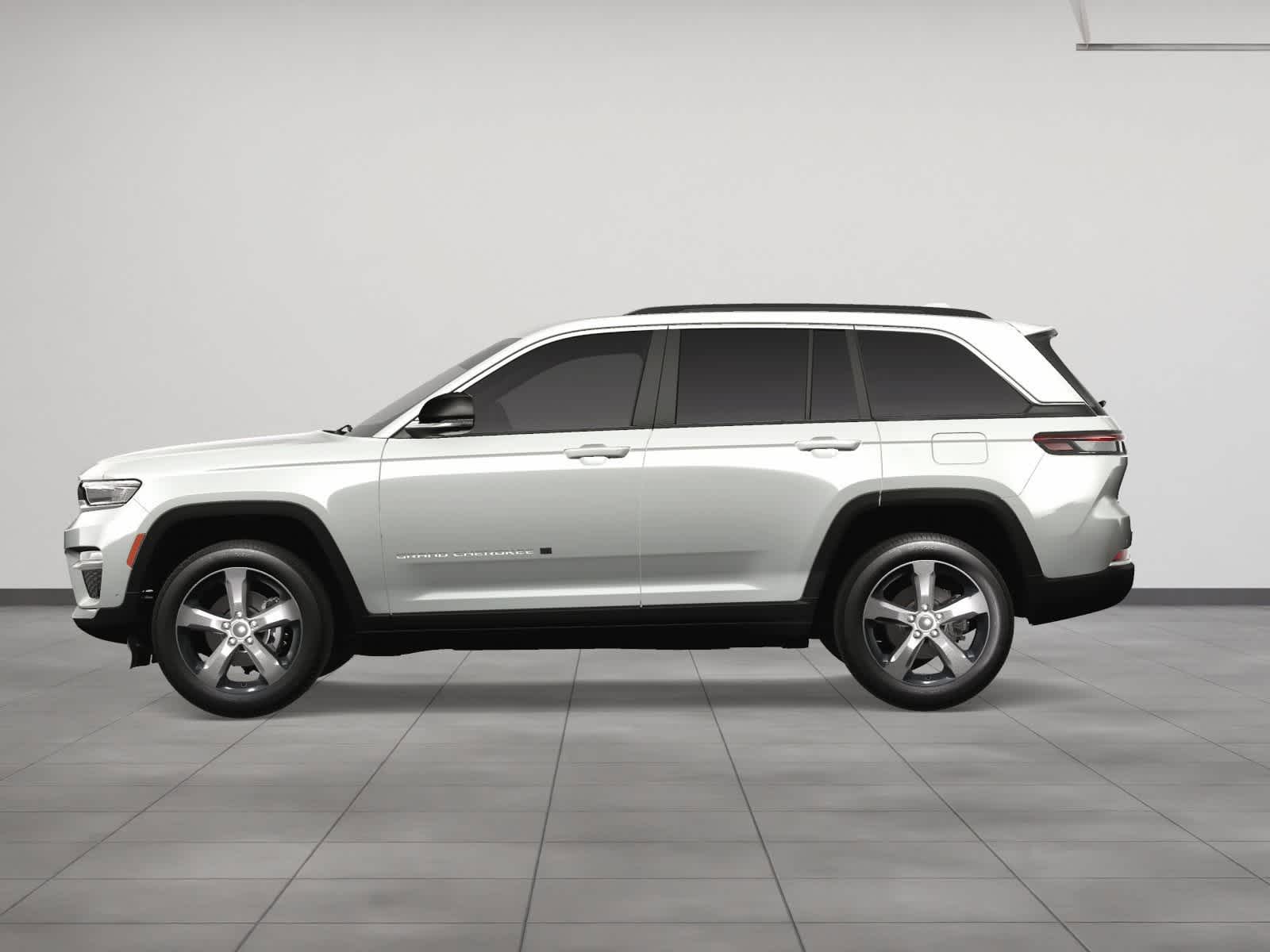 Thumbnail: 2025 Jeep Grand Cherokee - 3
