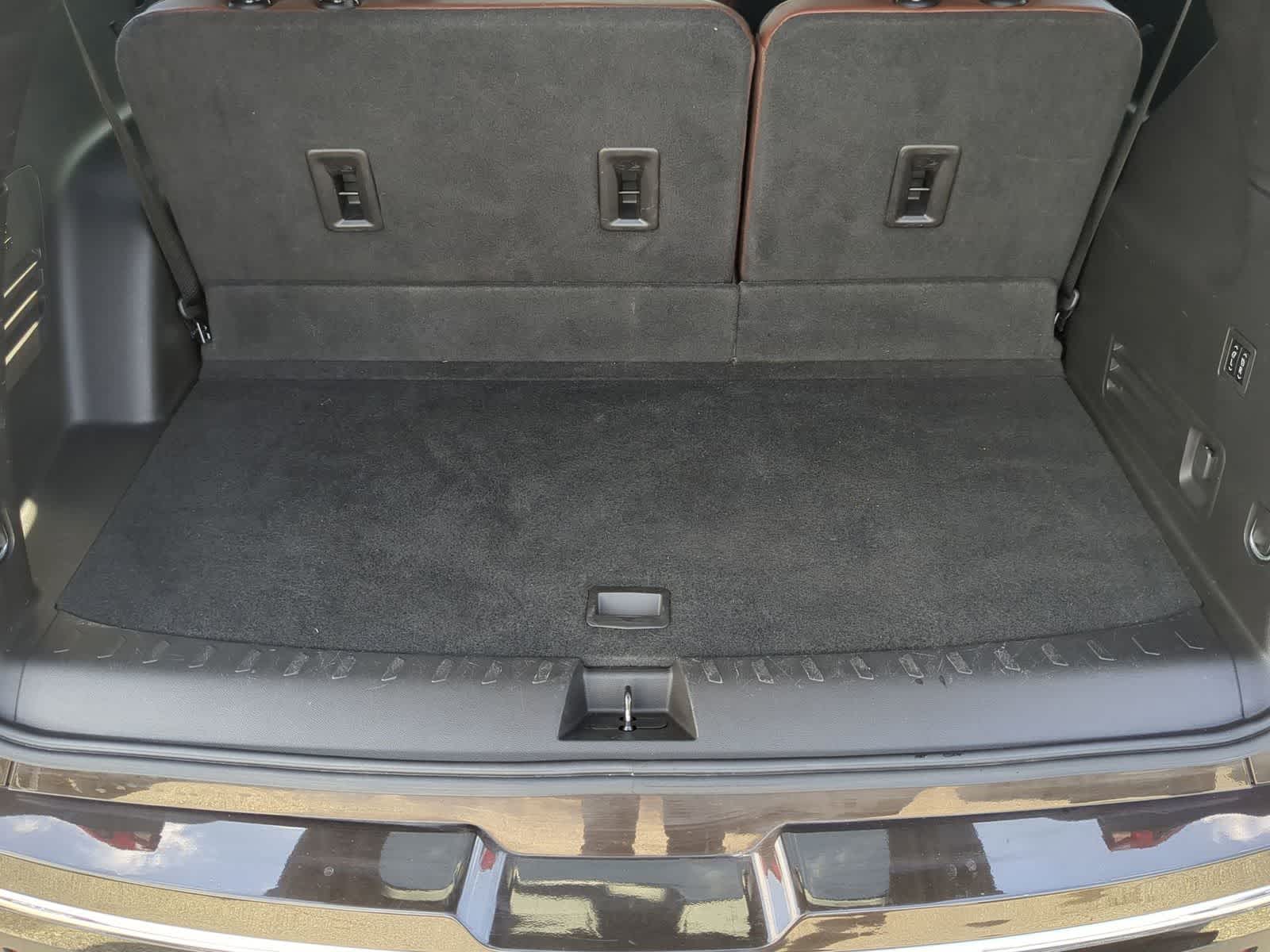 Thumbnail: 2018 Chevrolet Traverse - 32