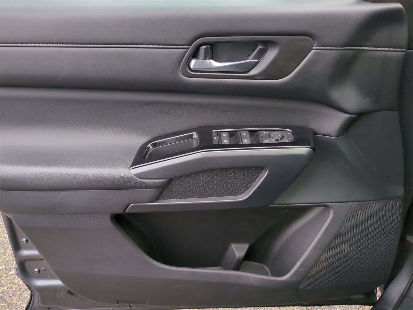 Thumbnail: 2023 Nissan Pathfinder - 29