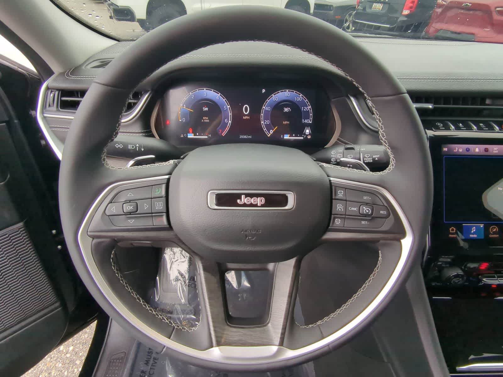 Thumbnail: 2024 Jeep Grand Cherokee - 22