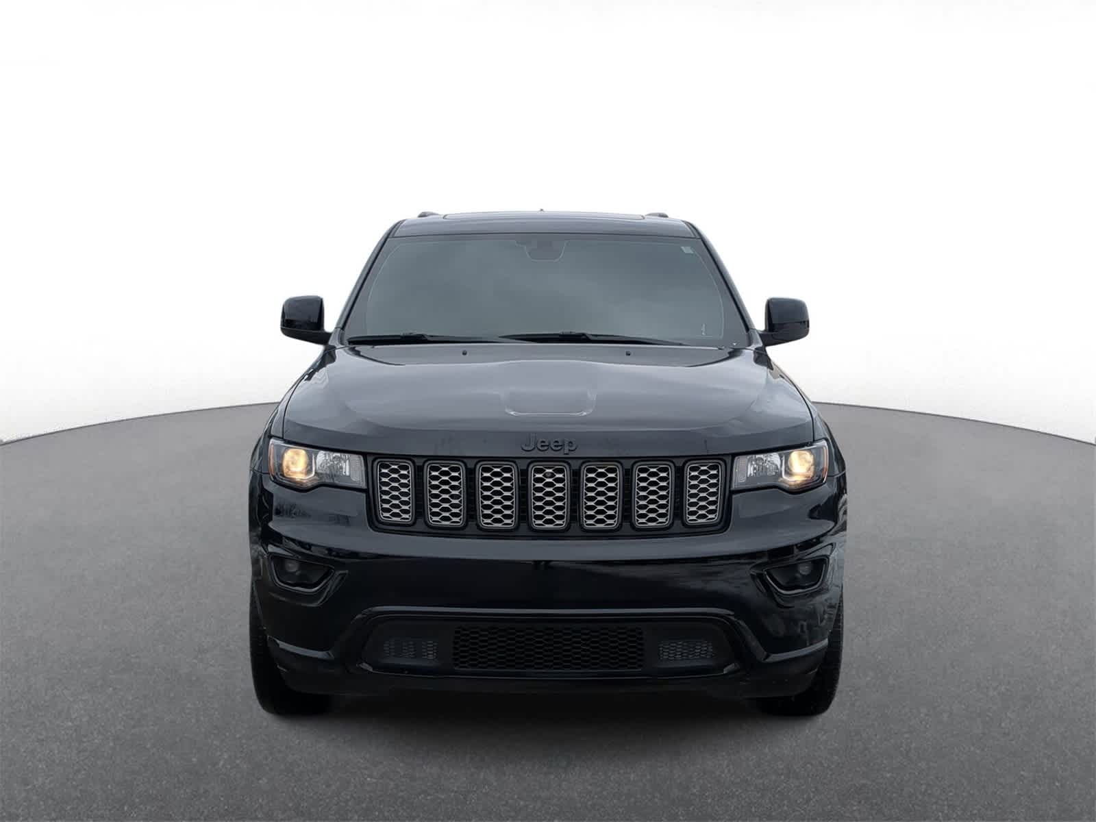 Thumbnail: 2022 Jeep Grand Cherokee - 3