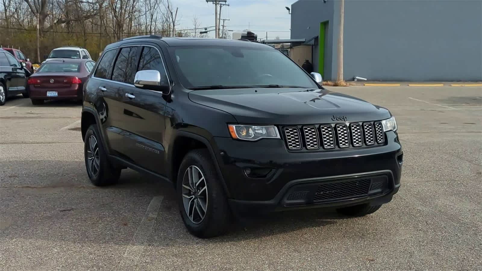2021 Jeep Grand Cherokee Limited photo 2