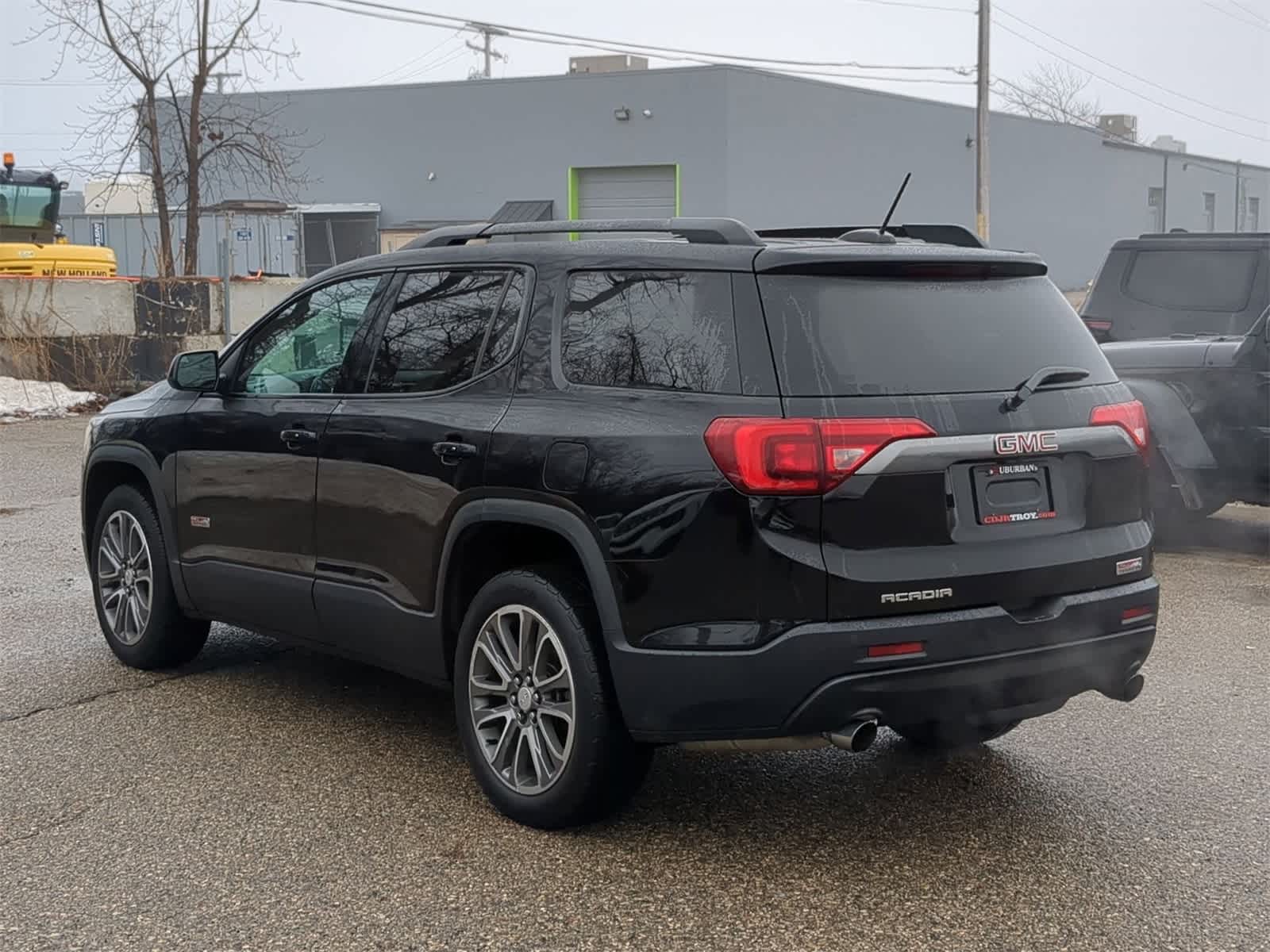 Thumbnail: 2017 GMC Acadia - 12