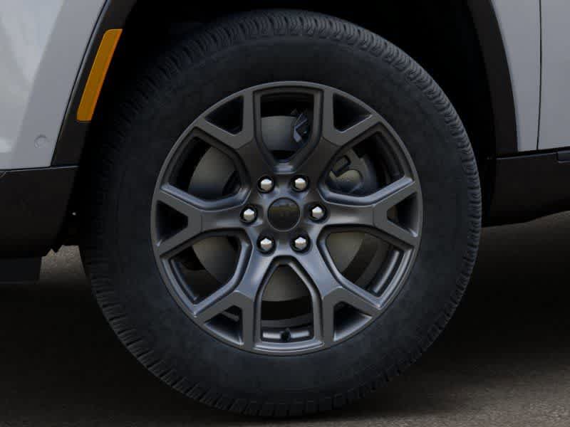 Thumbnail: 2026 Jeep Grand Wagoneer - 8