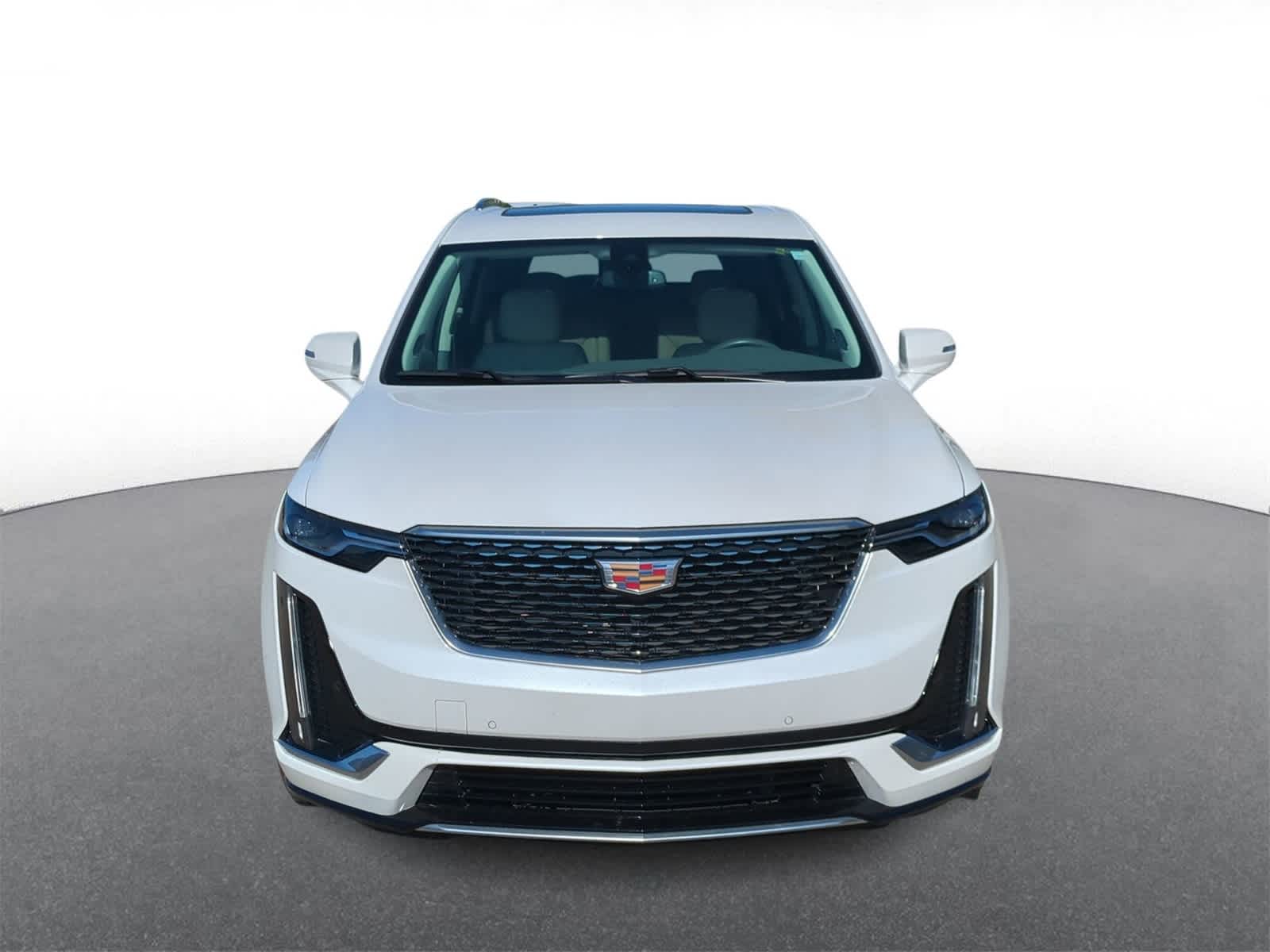 2024 Cadillac XT6 Premium Luxury photo 2