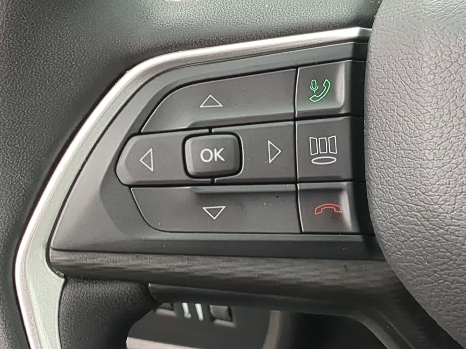 Thumbnail: 2023 Jeep Grand Cherokee - 23