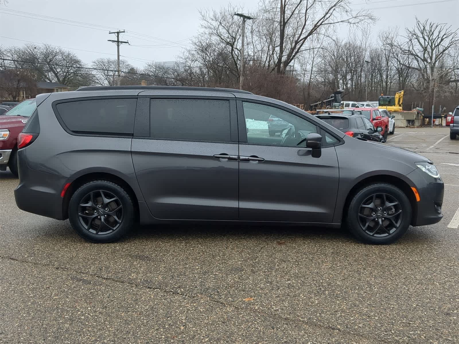 Thumbnail: 2019 Chrysler Pacifica - 15