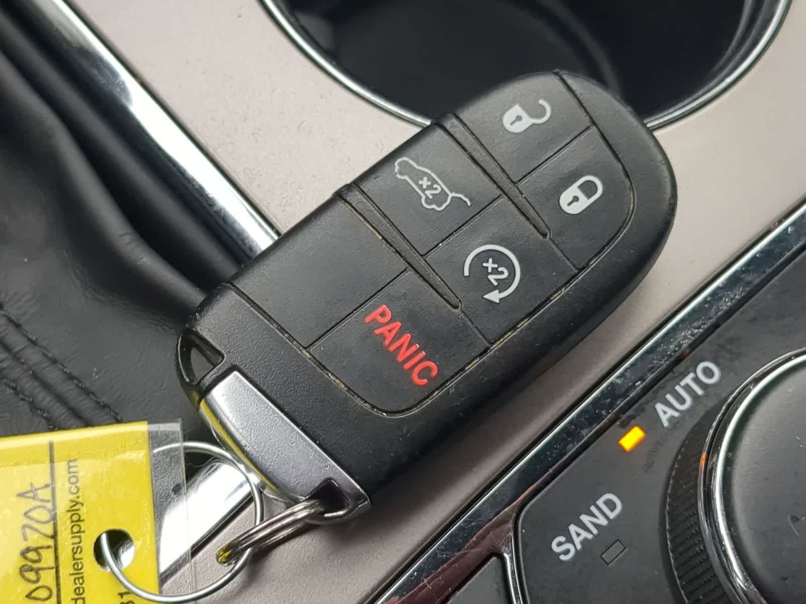 Thumbnail: 2021 Jeep Grand Cherokee - 32