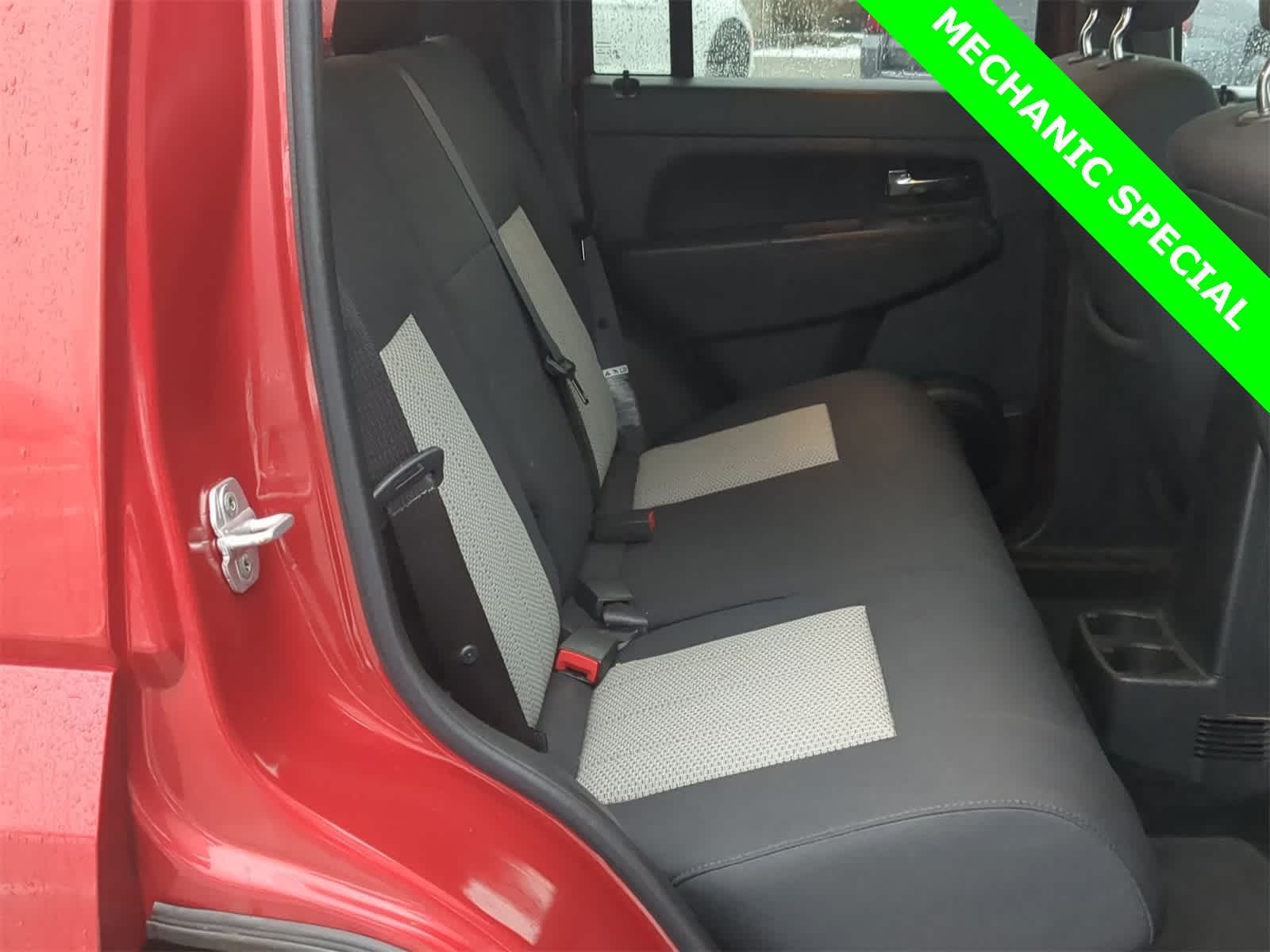 Thumbnail: 2010 Jeep Liberty - 27